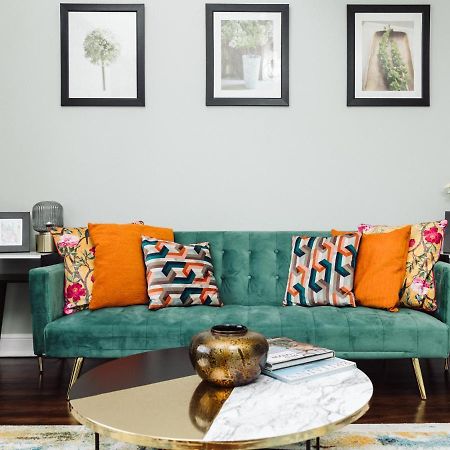 Beautiful Apartment In Guildford With Parking Send Экстерьер фото